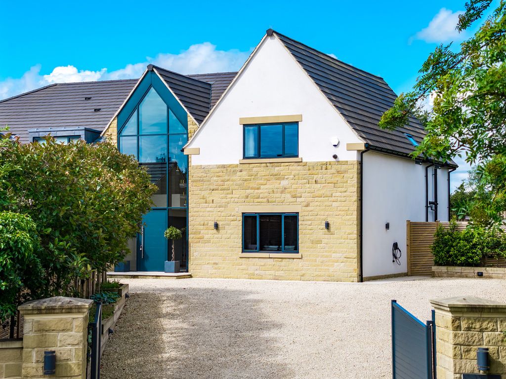 Property photo 2 of 30