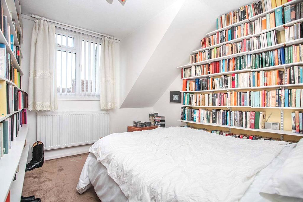 Property photo 3 of 11 Picture No. 02