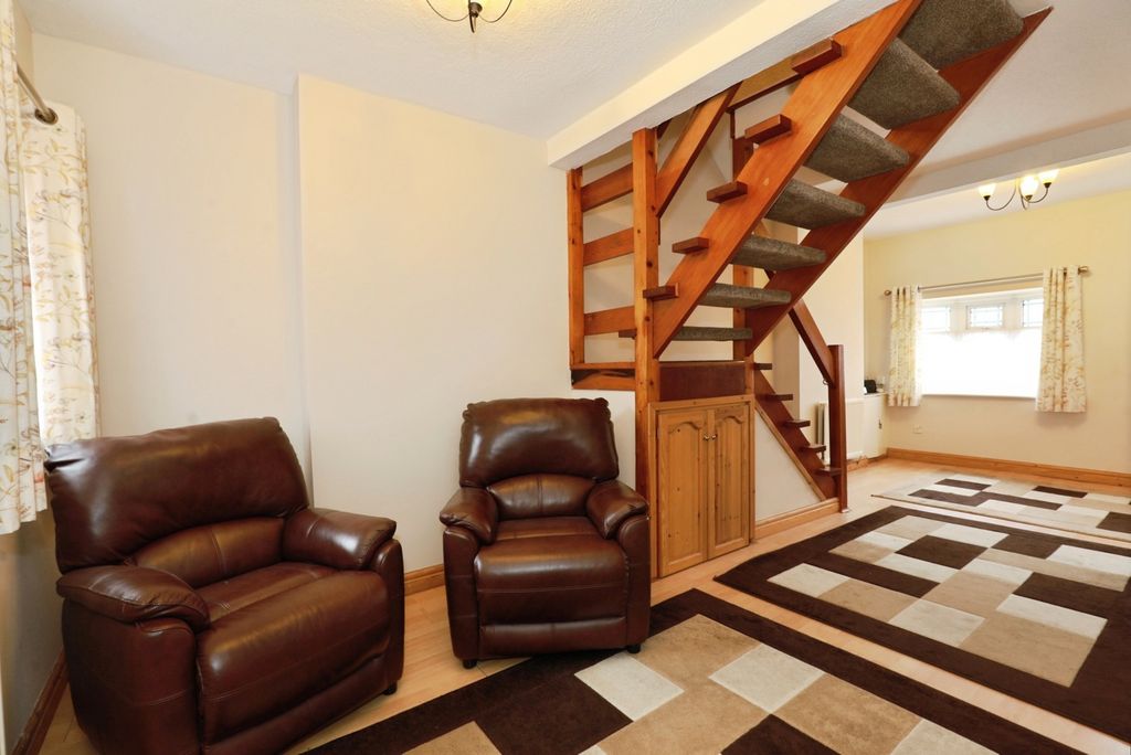 Property photo 3 of 15 Photo