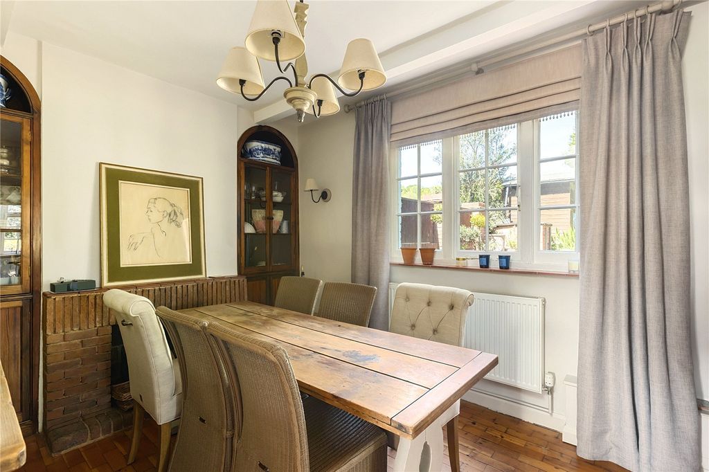Property photo 3 of 11 Dining Room