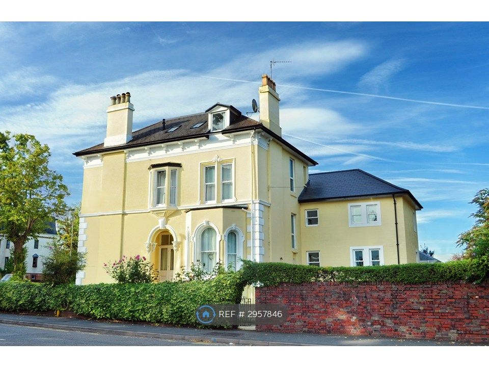 Property photo 1 of 8 Main Building