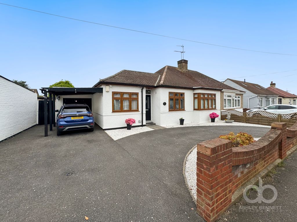 Property photo 1 of 34 01