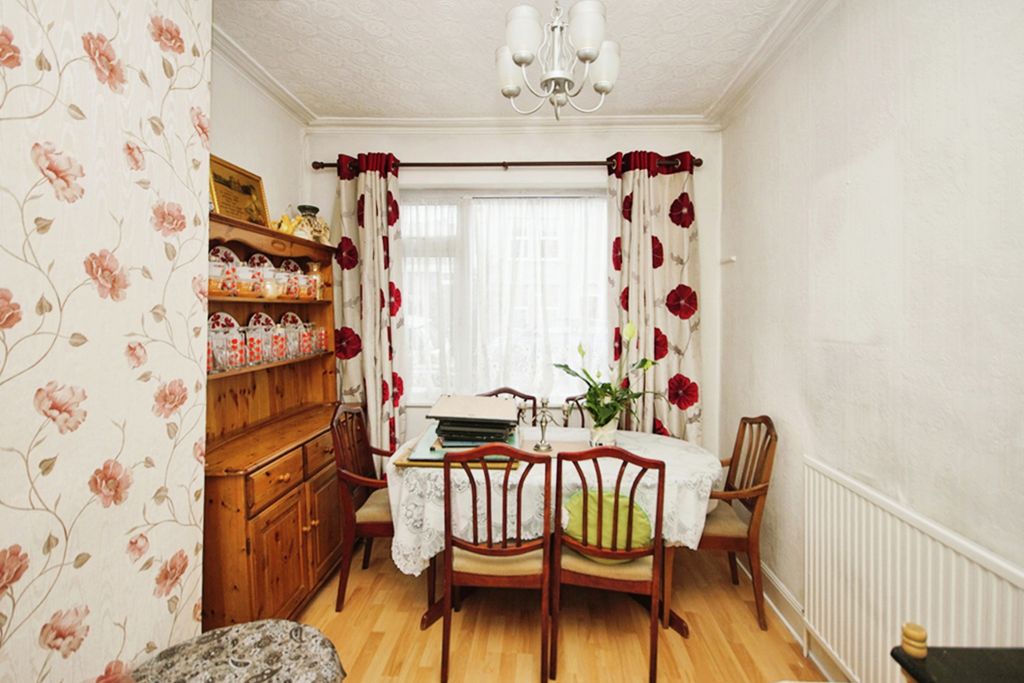 Property photo 3 of 16 Photography