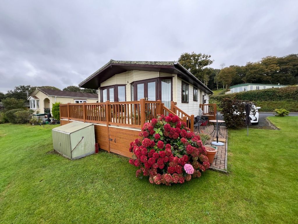 Property photo 1 of 25