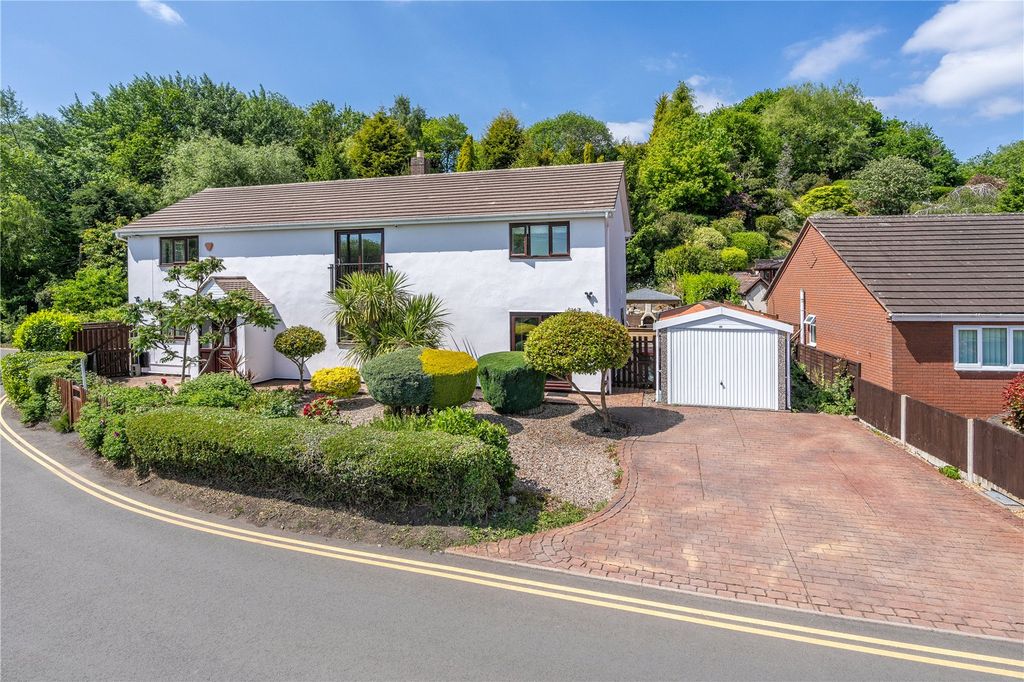 Property photo 1 of 61 Picture No. 05
