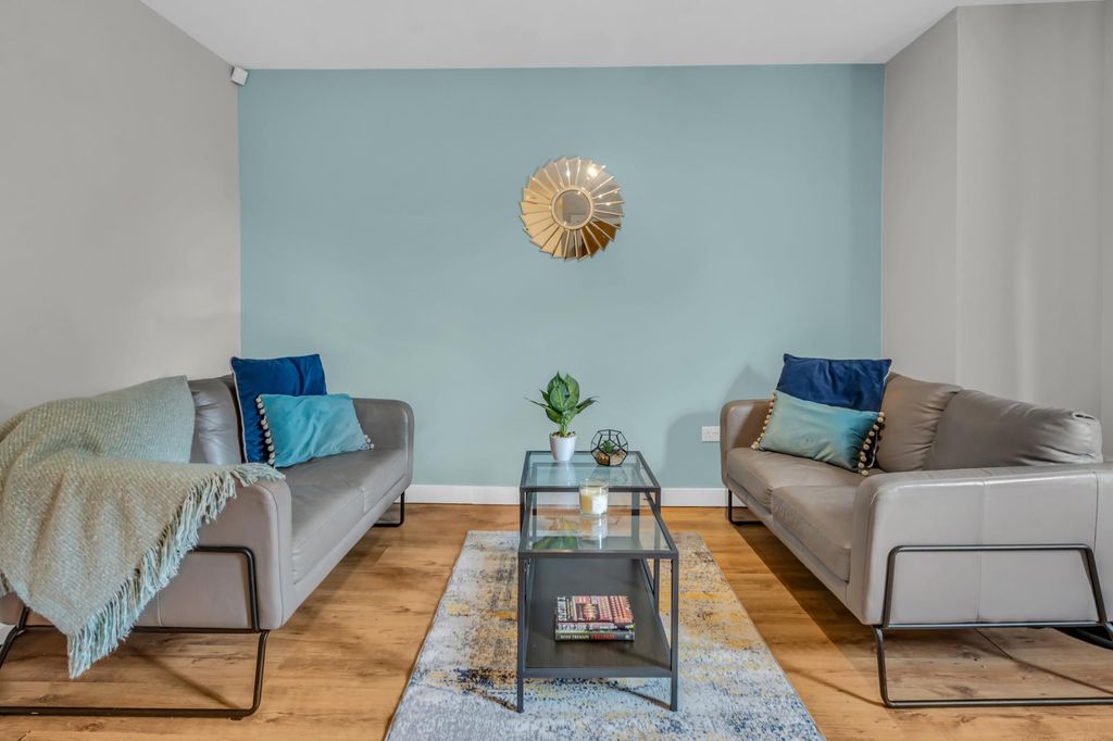 Property photo 2 of 14 Property Photo