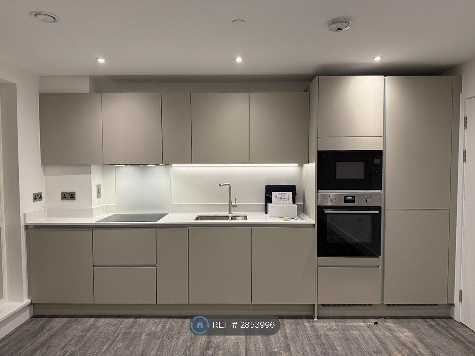 Property photo 2 of 14 Open Plan Kitchen With Integrated Appliances