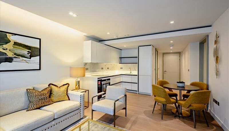 Property photo 1 of 7 Living Room