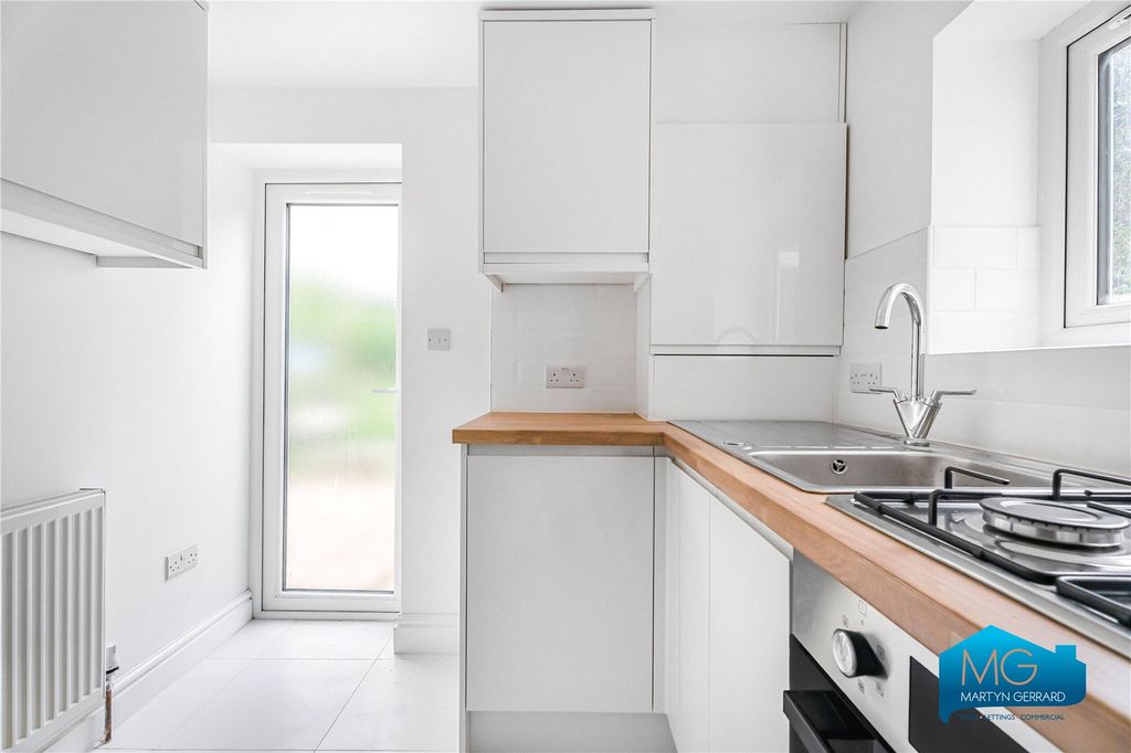 Property photo 1 of 13 Picture No. 10