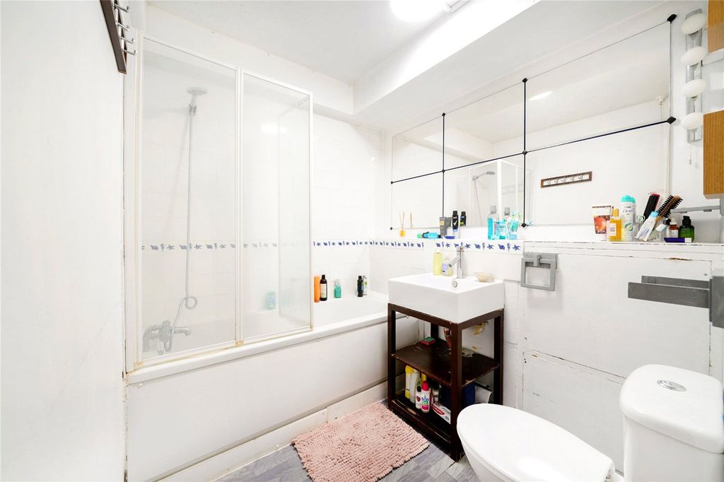 Property photo 3 of 14 Picture No. 15