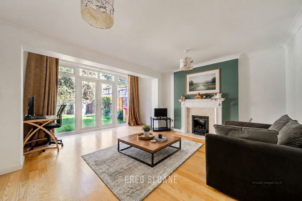 Property photo 2 of 18 1