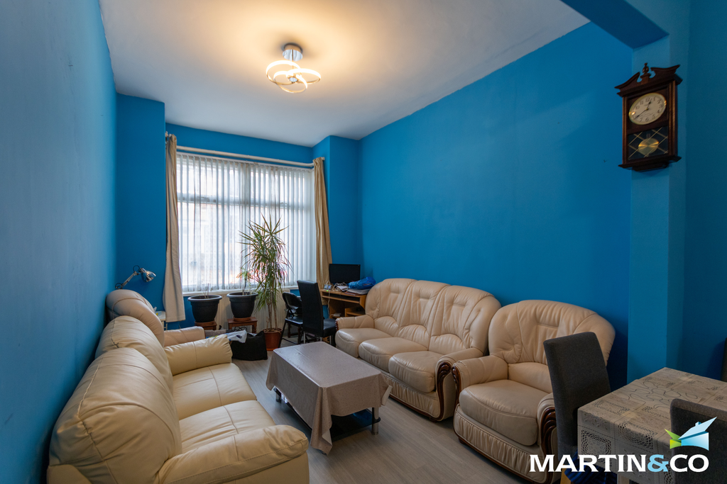 Property photo 2 of 11 Picture1