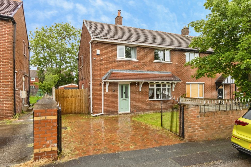 Property photo 1 of 15