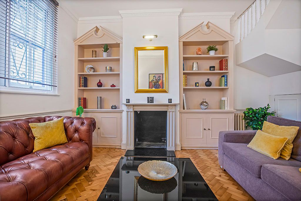 Property photo 2 of 13