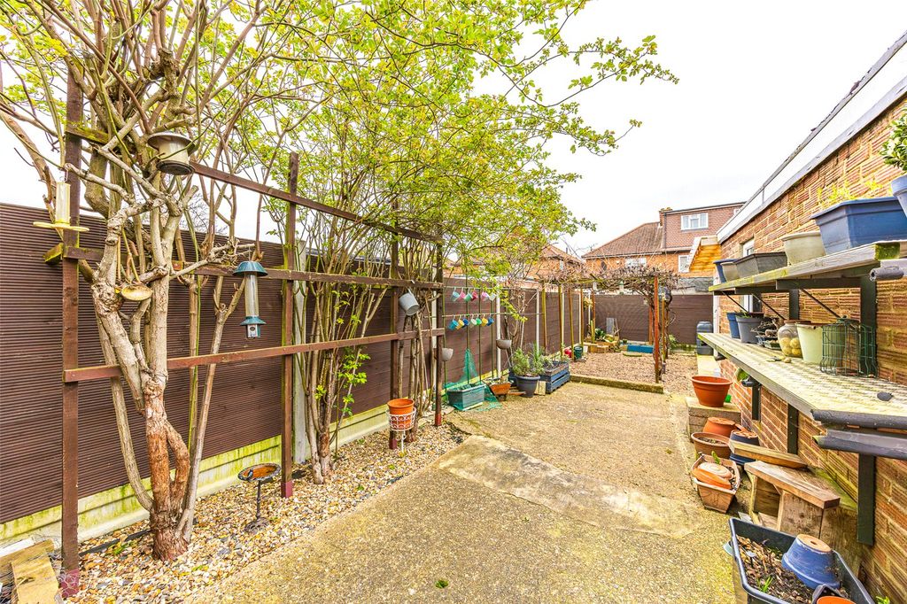 Property photo 3 of 24 Picture No. 21