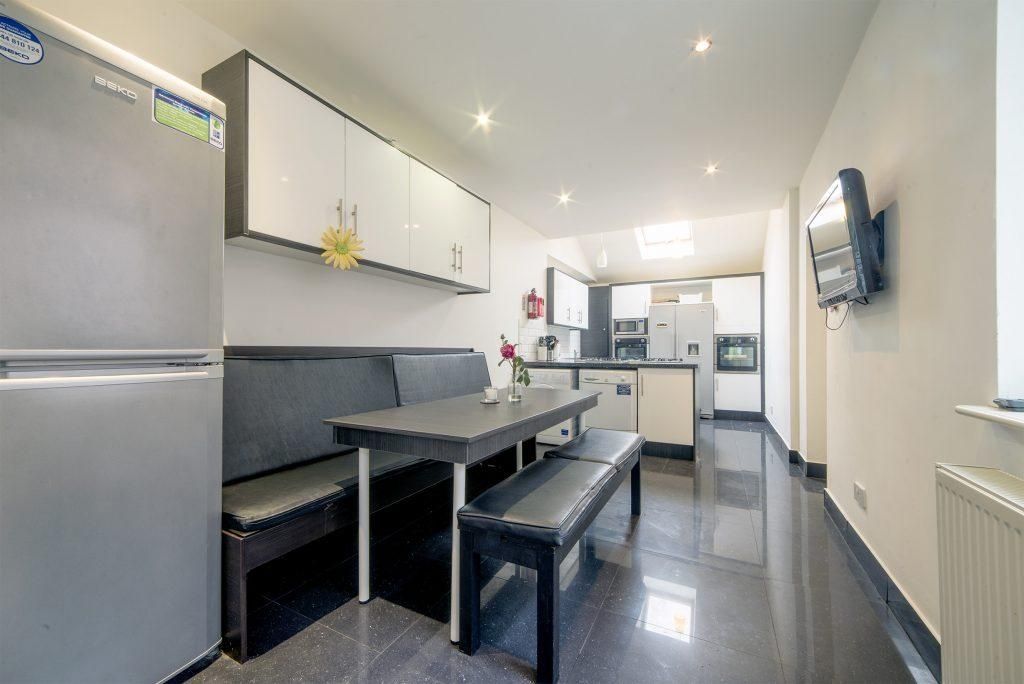 Property photo 3 of 4 Bright Modern Kitchen With Integrated Dining Bench...