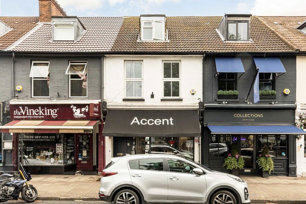 Property photo 2 of 6