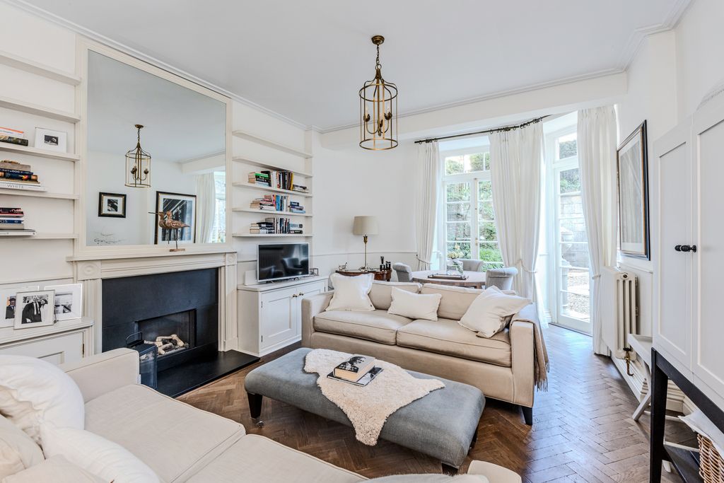 Property photo 3 of 15 Drawing Room