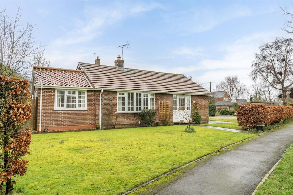 Property photo 1 of 14 External