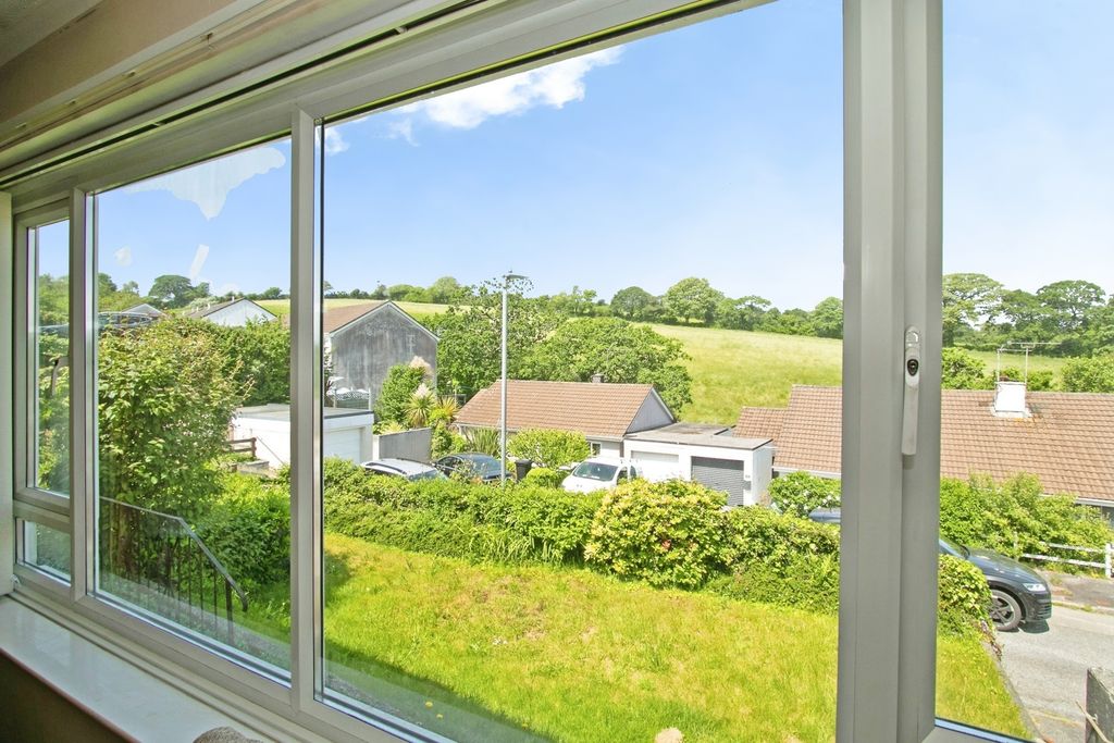 Property photo 3 of 19 Pbox-Img.Jpg