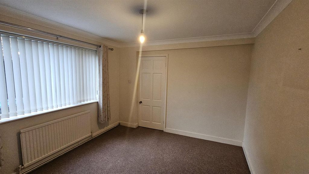 Property photo 3 of 12 Pro-Aqbbs9Qw.Jpeg