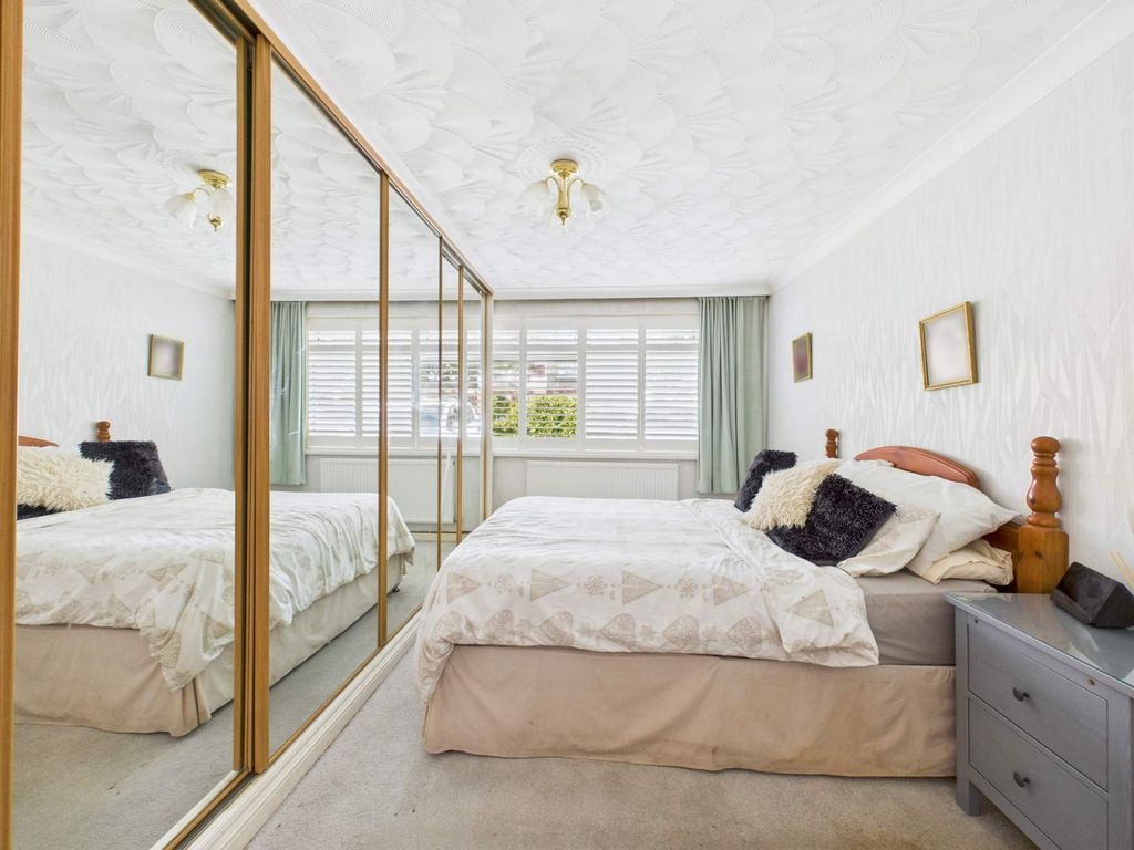 Property photo 2 of 24 Bedroom 1