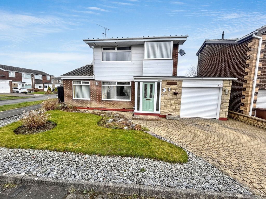 Property photo 1 of 21