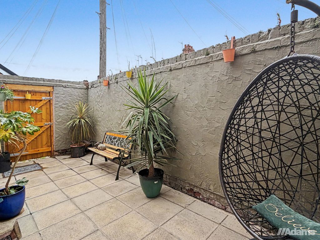 Property photo 3 of 21