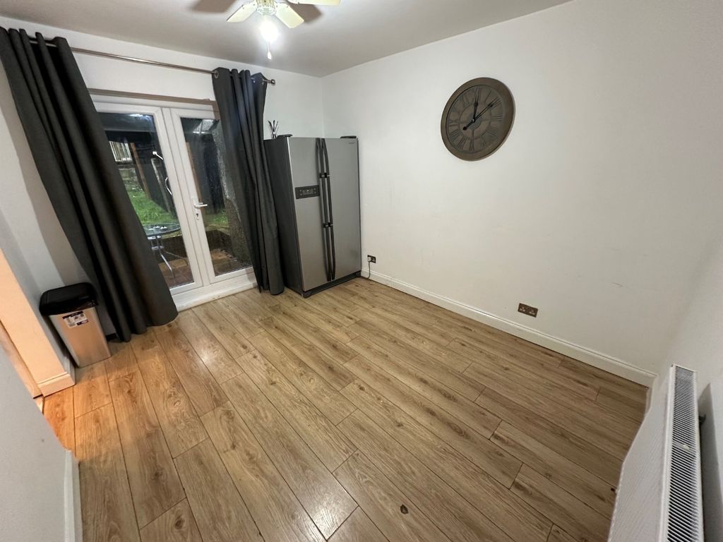 Property photo 3 of 14 2919135
