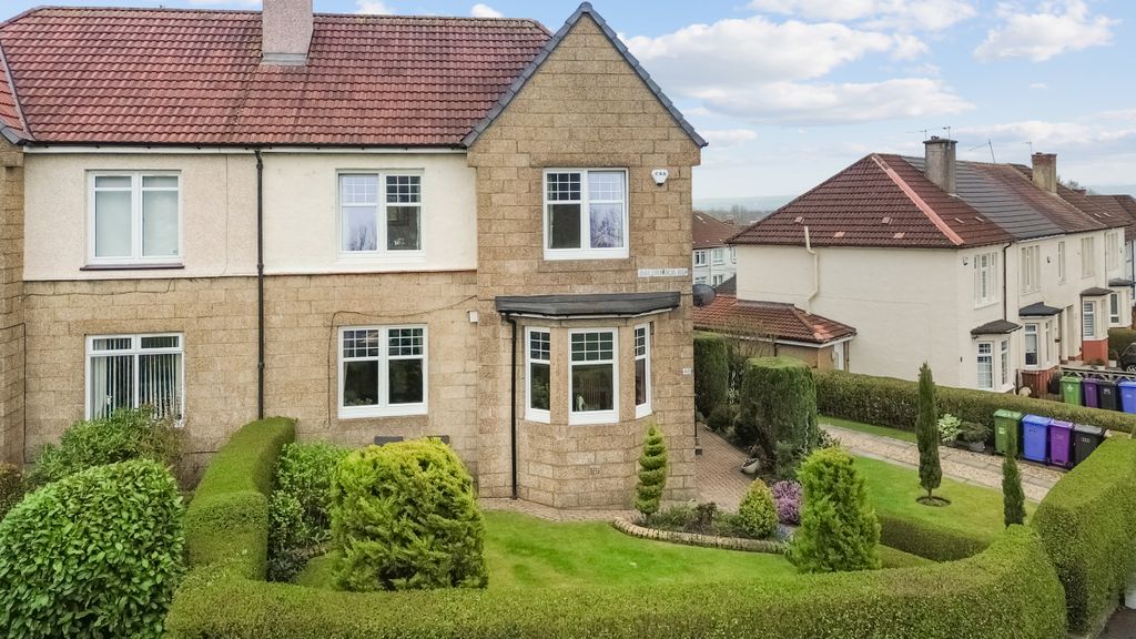 Property photo 1 of 36