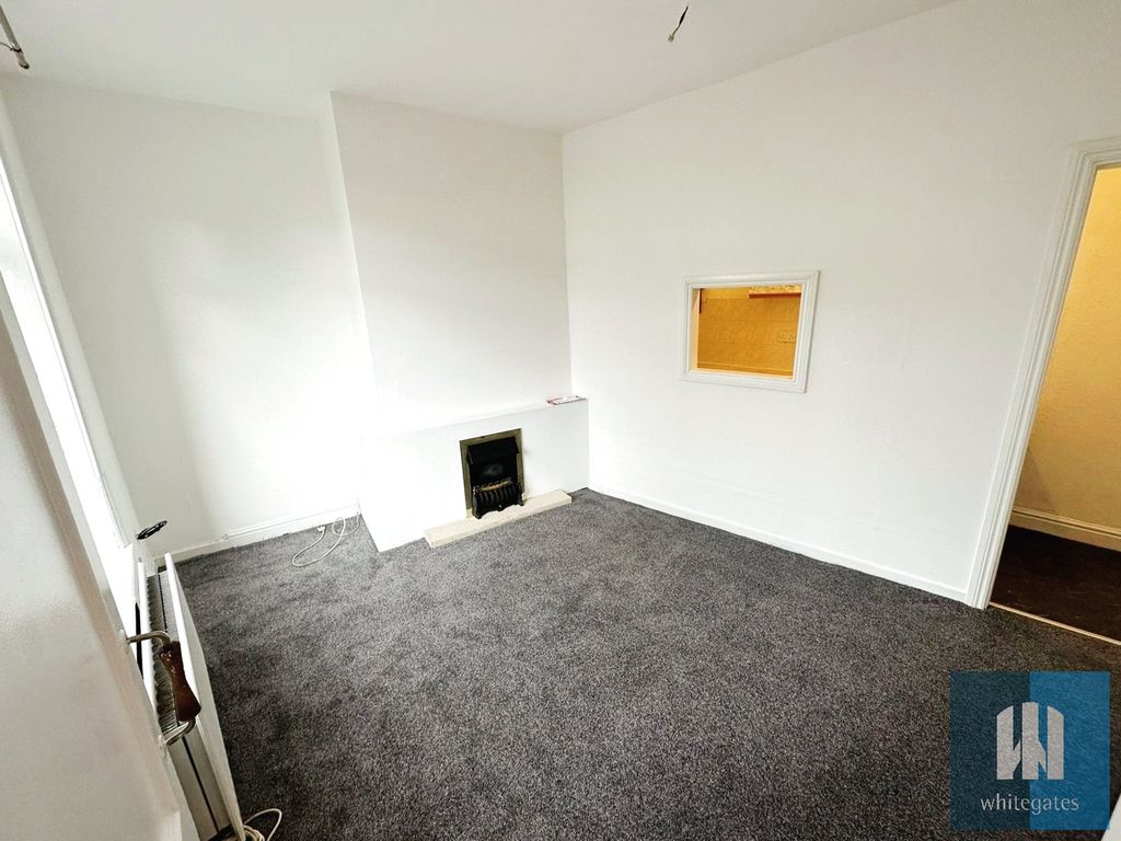 Property photo 2 of 8 Picture No. 21