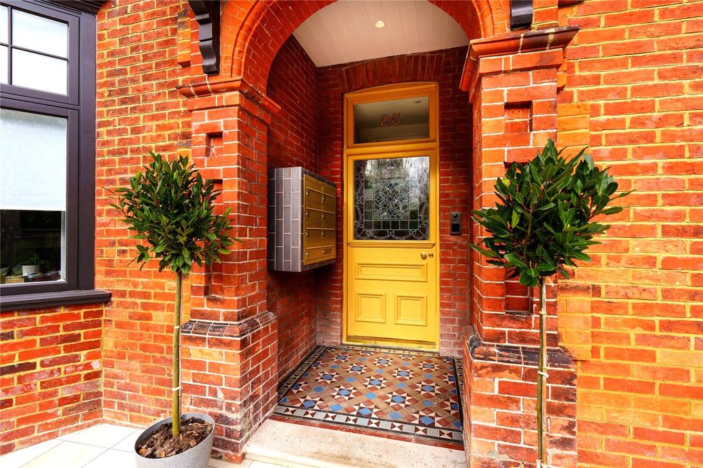 Property photo 1 of 21 Picture No. 04