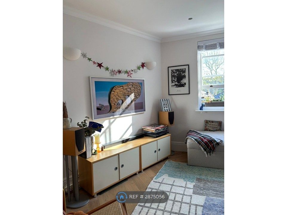 Property photo 3 of 24