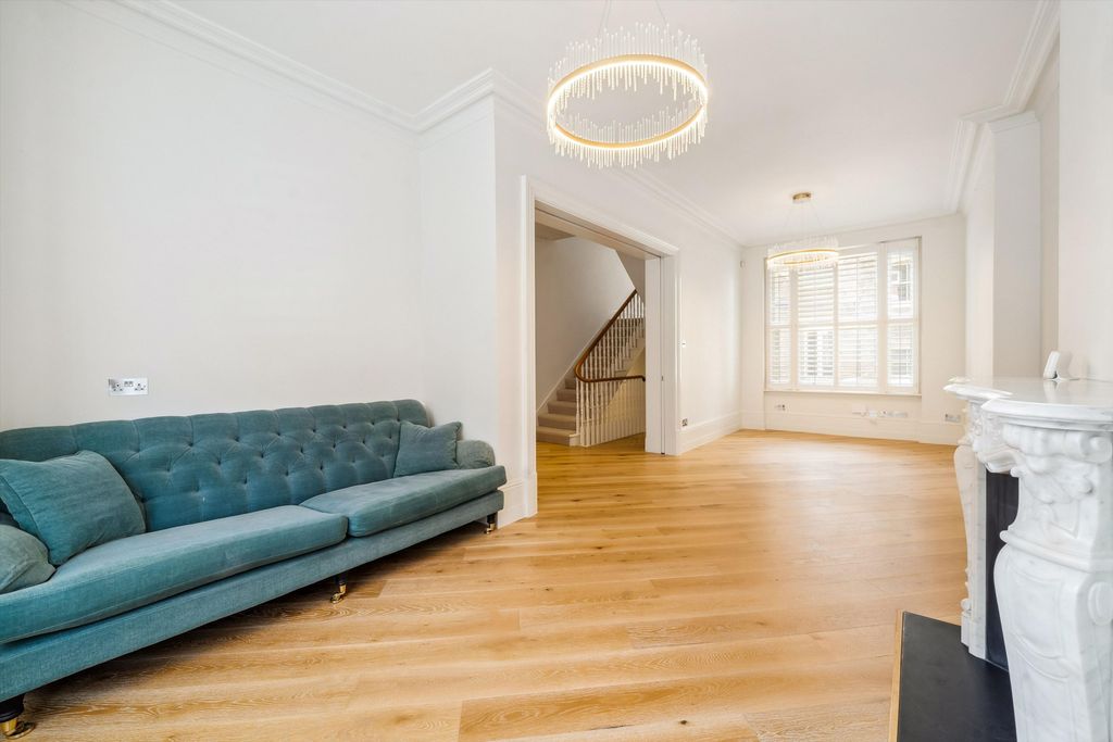 Property photo 2 of 19 Image
