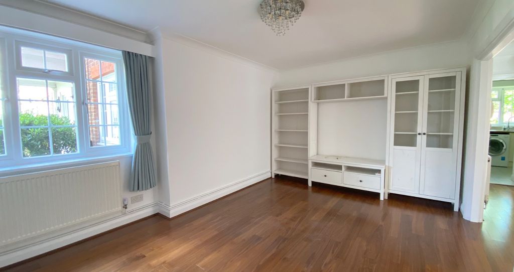 Property photo 3 of 7 Bedroom