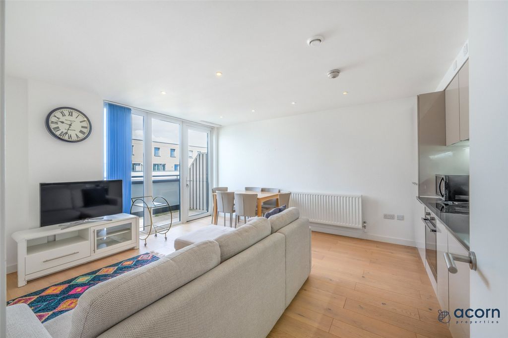 Property photo 3 of 14 Picture No. 01