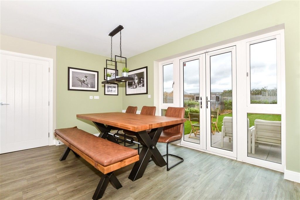 Property photo 1 of 18 Kitchen/Diner