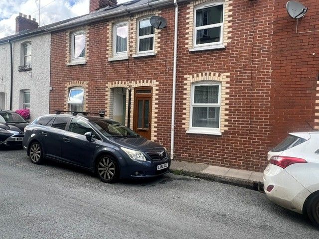Property photo 1 of 5