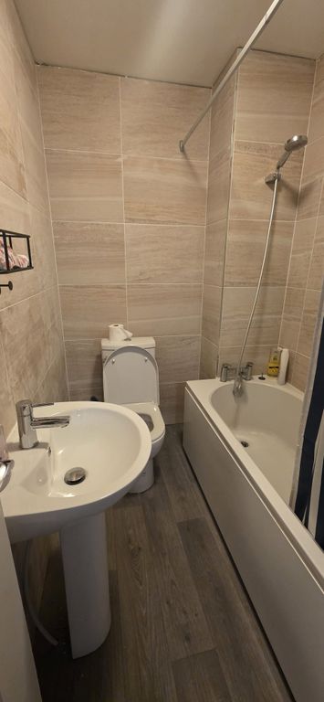 Property photo 3 of 4