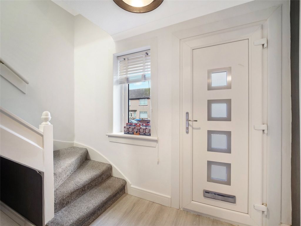 Property photo 2 of 20 Picture No. 12