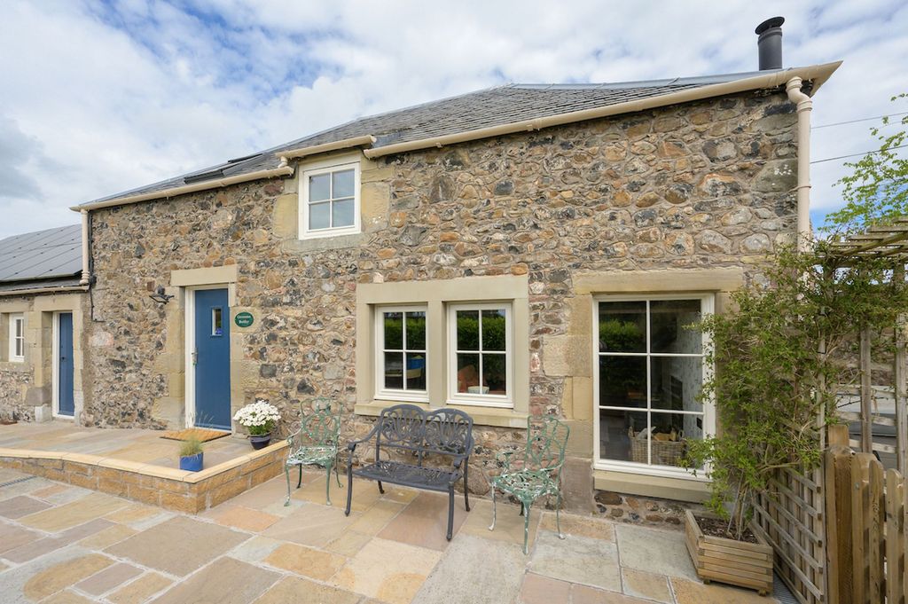 Property photo 2 of 58 Grooms Bothy
