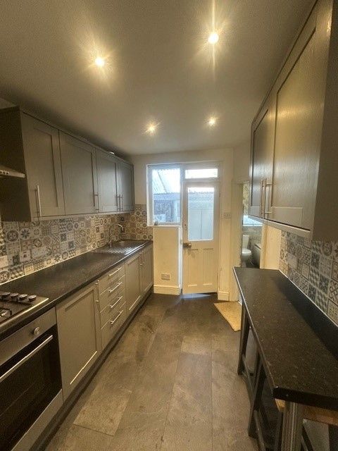 Property photo 1 of 3