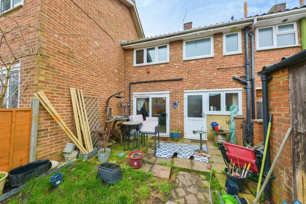 Property photo 3 of 20