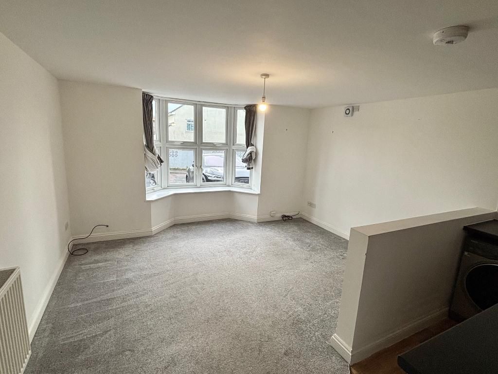 Property photo 2 of 8 Living Room