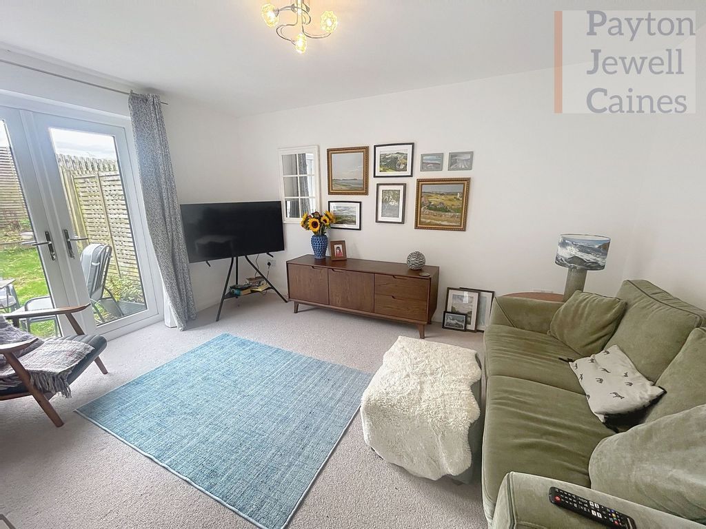 Property photo 3 of 21