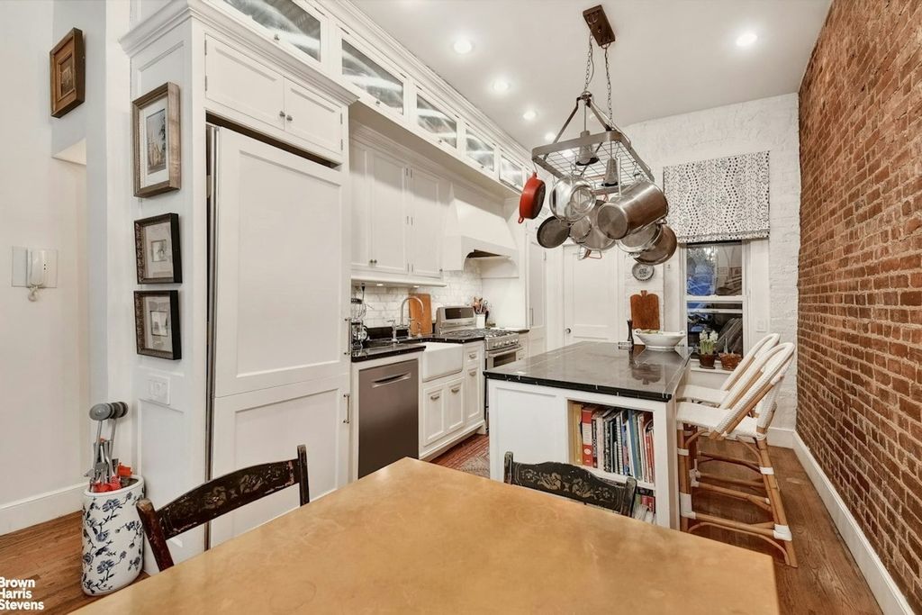 Property photo 3 of 9 <Alttext/>