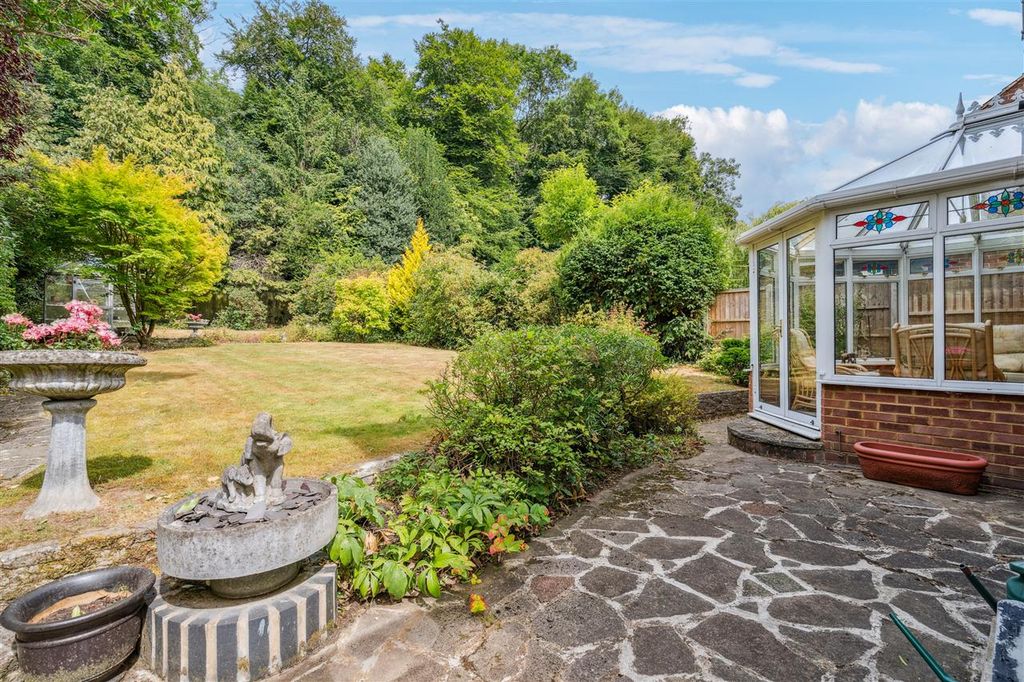 Property photo 2 of 14