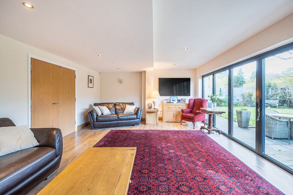 Property photo 2 of 19