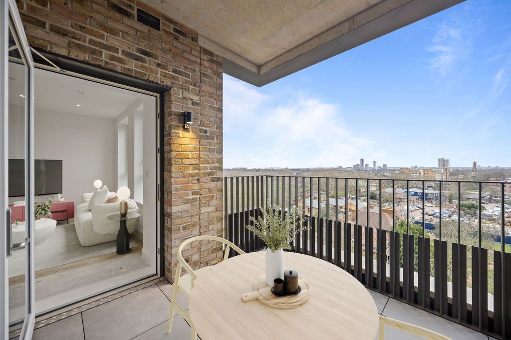 Property photo 2 of 7