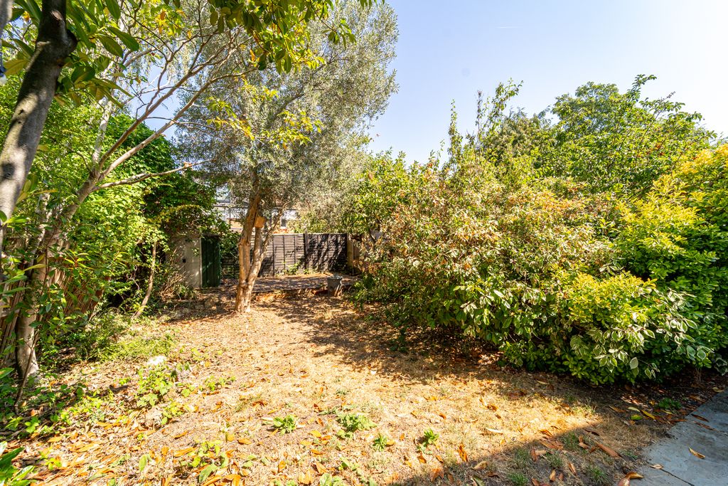 Property photo 3 of 17 Ndb00410